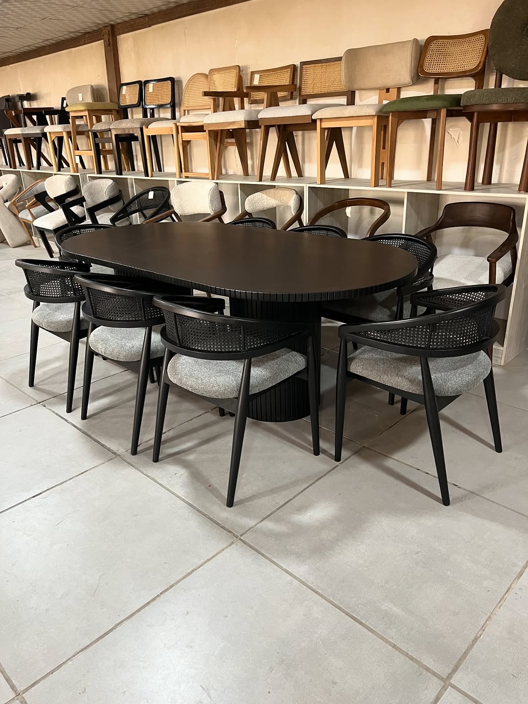 MODERN ECLIPSE 8-SEATER DINING SET